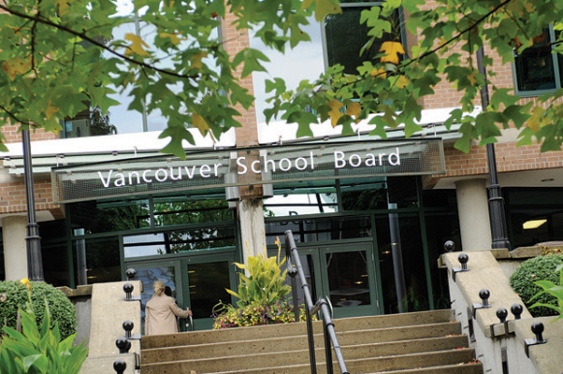 Du học Canada, Trung học - Chương trình Giáo dục Quốc tế của Hội đồng Giáo dục Vancouver
